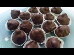 Preparazione baci perugina fatti in casa. Ricetta Baci Perugina Fatti In Casa Youtube