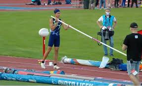 Manila, philippines—call it nerves or whatnot, but ej obiena admitted. Cnn Philippines Just In Filipino Pole Vaulter Ej Obiena Facebook