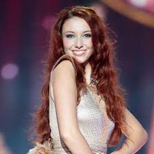 Découvrez toute l'actualité de delphine wespiser avec voici.fr !. Delphine Wespiser Se Lance En Politique Gala