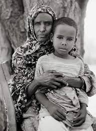 Fazal sheikh is an artist who uses photographs to document people living in displaced and marginalized communities around the world. Africa Is A Country On Twitter The Art Of Fazal Sheikh From A Camel For The Son Early 1990s Somali Refugees In Kenya Http T Co Qecqcwqgeu Http T Co V8i1ge8n8g