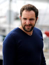 La rédaction n'a pas participé à leur réalisation. David Mora Acteur Wikipedia
