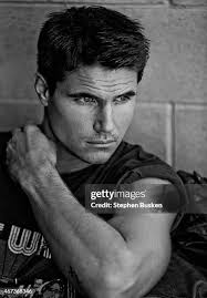 1,866 Robert Amell Photos & High Res Pictures
