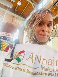 Helena Malone's Instagram, Twitter & Facebook