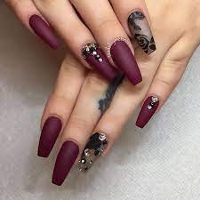 Amazing Black And Maroon Nail Art Design You Can See That There Are Floral Designs On The Matte Black Polish Whi Maroon Nails Maroon Nail Designs Nail Designs