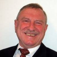 8 "Leslie Holstein" profiles