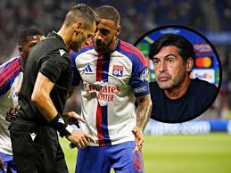 Barrages de la C1 | L'échec d'un OL à mi-temps : "Peut-être que je suis un entraîneur de merde" — Eurosport
