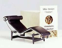 The Best In Modern Furniture And Modern Design Vitra Miniature Vitra Eames Dining Chair