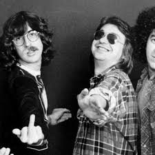 Charly garcía, david lebón, pedro aznar y oscar moro. Seru Giran Publican Un Video Inedito Del Historico Show Que La Banda Dio En Diciembre De 1980 En La Rural
