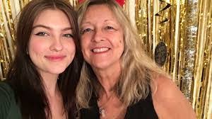 Robert Willhoite's Instagram, Twitter & Facebook