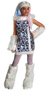 Kız çocuklarının çok severek takip etmiş oldukları monster high draculaura karakterinin kostümü insan sağlığına zararsız malzemeler kullanılarak üretilmiştir. Rubie S Kostum Monster High Abbey Bominable Fur Kinder Online Kaufen Otto