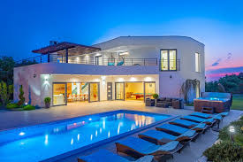 I exchanged the court shoes for a women's size 9 wide and they fit nicely. Villa With 500m2 Living And 10 000m2 Plot Area Private Tennis Court Mini Golf Updated 2021 Tripadvisor Jursici Vacation Rental