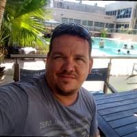 2500+ perfiles de «Tito ........»