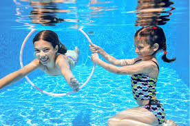 Immer weniger menschen können richtig schwimmen. Schwimmen Lernen