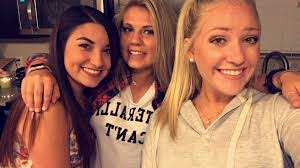 Lauren Blasingame's Instagram, Twitter & Facebook