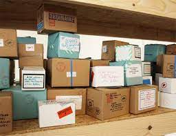 Tarife extra la super pret. International Postal Parcels With A R