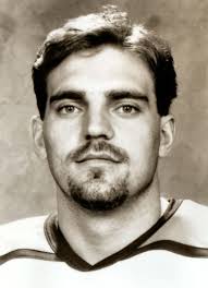 Player photos for the 1998-99 Fresno Falcons at hockeydb.com