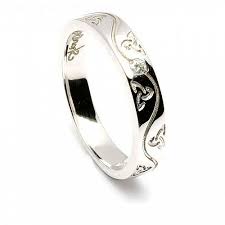 Celtic Spiral Inset Wedding Ring Celtic Rings Ltd Celtic Wedding Rings Vintage Engagement Rings Wedding Rings