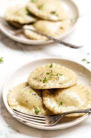 Although making fresh pasta, gluten free or not, does take some time, tasting the finished product knowing that it was my hands that did the work provides for an amazingly satisfying experience. How To Make Gluten Free Ravioli With Butternut Squash Simply Quinoa