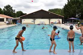 La Piscine Jean Thebault Inauguree A Magne