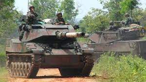 Look through examples of kereta kotak translation in sentences, listen to pronunciation and learn grammar. Rentaka Kereta Kebal Ringan Samada Kita Sedar Ataupun Facebook