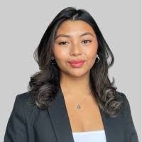 Ashley Duque's Instagram, Twitter & Facebook