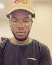 Lonell Johnson's Instagram, Twitter & Facebook