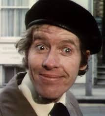 FRANK SPENCER IN 'SOME MOTHERS DO 'AVE 'EM.' (1973-1978) EPISODE GUIDE BY  SANDRA HARRIS. ©