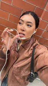 Sienna Hubert-Ross (@siennahubertross)’s videos with original sound