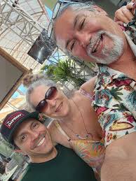 Jim Sloan (@hippyjimmusic) • Instagram photos and videos