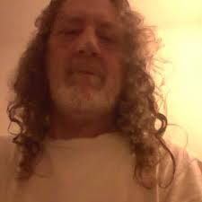 I've never really asked, so I'm curious! How many of yall have joined the  Get Bit movement 😂😂. How many of you have actually been noodling before?  #getbit #noodling #hannahbarron #fishing #catfishkisses #