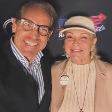 How amazing to meet Roseanne Barr here at Amfest in Phoenix! Can't wait to  interview her for my show. Stay tuned!