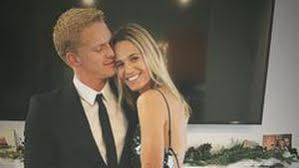 Since his debut, he has released three solo studio albums: Cody Simpson Promiflash De