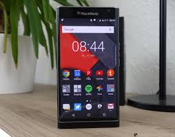 Blackberry PRIV: QWERTZ-Slider und ...