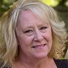 Susan Thornley's Instagram, Twitter & Facebook