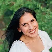 Petra's Power to See: A Media Literacy Adventure: Educate and Empower Kids,  Alexander, Dina: 9780998731247: Amazon.com: Books