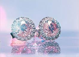 De Beers Says Lab Grown Diamond Wholesale Prices Fall By Up To 60 Lab Grown Diamonds Grown Diamond Gemstones For Sale