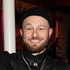 Wildflowers and Wild Horses is the #1 song at country radio this week ❤️ 🌾  🐴 This song has always been about hard-work, determination, and grit…the  values that raised me as the