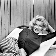 Marilyn Monroe Marilyn Monroe Photos Marilyn Monroe Curves Alfred Eisenstaedt