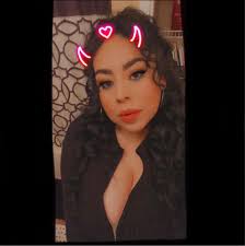 Karina Reyes updated her profile picture.