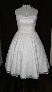 Check spelling or type a new query. Klassische Brautkleider Mels Gewaenderey