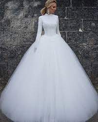2018 White Wedding Dresses Long Sleeve High Neck Lace Tulle Ball Gown Dubai Saudi Arabia Gaun Pengantin Sederhana Pengantin Wanita Pakaian Pernikahan
