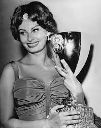Sophia loren and carlo ponti were married on april 9, 1966. Sophia Loren Steckbrief News Bilder Gala De