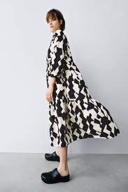 Check spelling or type a new query. Damen Kleider In Schwarz Zara Deutschland