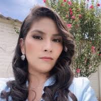 50+ perfiles de «Claudia Torre»