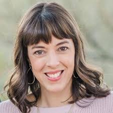 Lisa Markley's Instagram, Twitter & Facebook