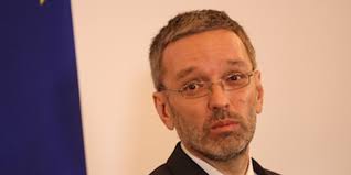 Medien zensuriert, gewalt gegen frauen ignoriert, rechtsextreme blätter finanziert. Herbert Kickl Auf Spurensuche In Seiner Heimat Karntner Monat