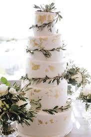 Wedding Cakes In 2020 Themed Wedding Cakes Island Weddings Olive Wedding