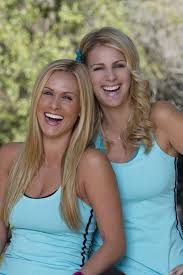 Ladies And Gentlemen Caroline Cutbirth And Jennifer Kuhle The Ladies Who Flirted Their Way Through The Ama Amazing Race Race Around The World Country Singers