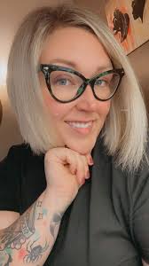 🔥 UK Exclusive at The Works 🔥 UK peeps, I have such great news for you!  Bad Bishop has a STUNNING exclusive cover at @theworksstores ! This is  truly a dream come