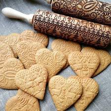 Embossed Rolling Pin For Baking Christmas Cookies In 2020 Engraved Rolling Pins Embossed Rolling Pin Rolling Pin
